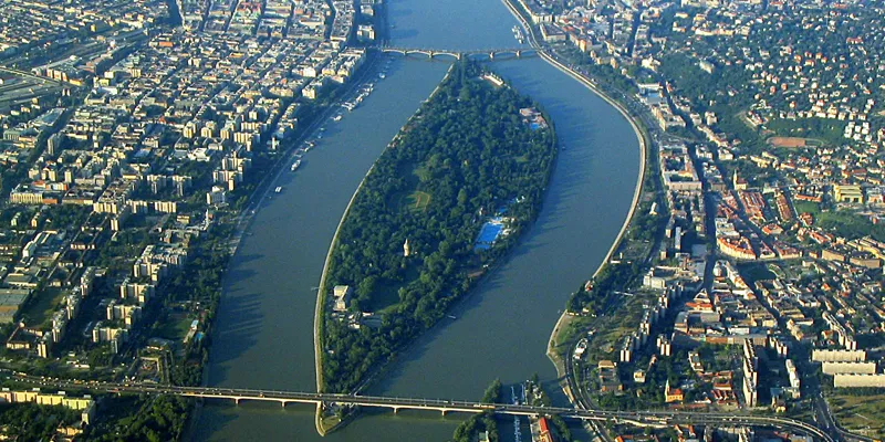 แนะนำที่เที่ยว : Budapest, Hungary