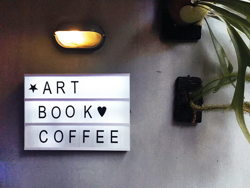 Elsewhere Café Taipei3.jpg