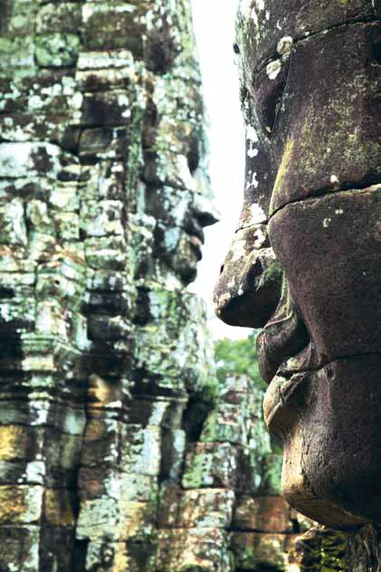 แนะนำสถานที่เที่ยว : Lost City Of Angkor Wat