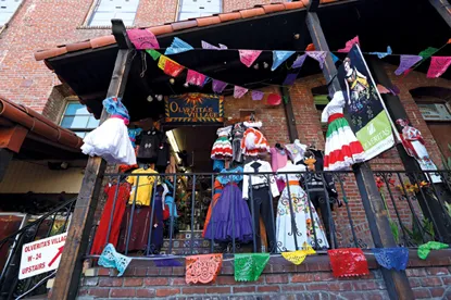 แนะนำสถานที่เที่ยว : พาเที่ยวทั่วไทยตามรอย 8 ตำนาน-ความเชื่อ แนะนำสถานที่เที่ยว : พาเที่ยวทั่วไทยตามรอย 8 ตำนาน-ความเชื่อ