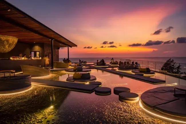 โอเวอร์เดอะมูน โอเวอร์เดอะมูน