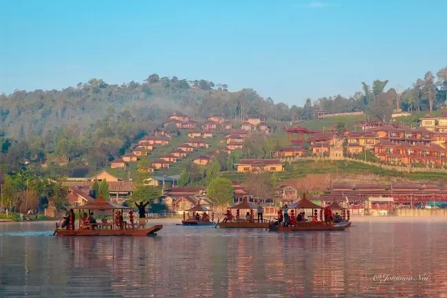 บ้านรักไทย