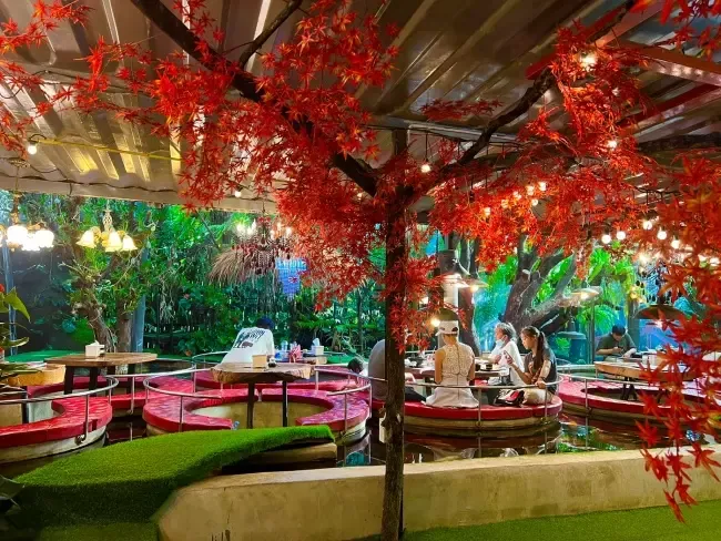 ร้านอาหารกึ่งคาเฟ่ Carp Cafe เชียงใหม่ 