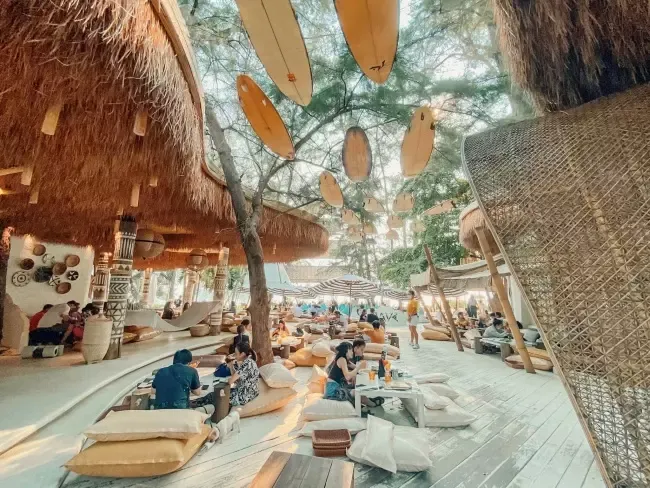 เคฟ บีช คลับ พัทยา เคฟ บีช คลับ พัทยา