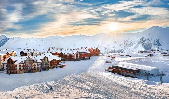 บ้านที่ถูกปกคลุมด้วยหิมะ บ้านที่ถูกปกคลุมด้วยหิมะ