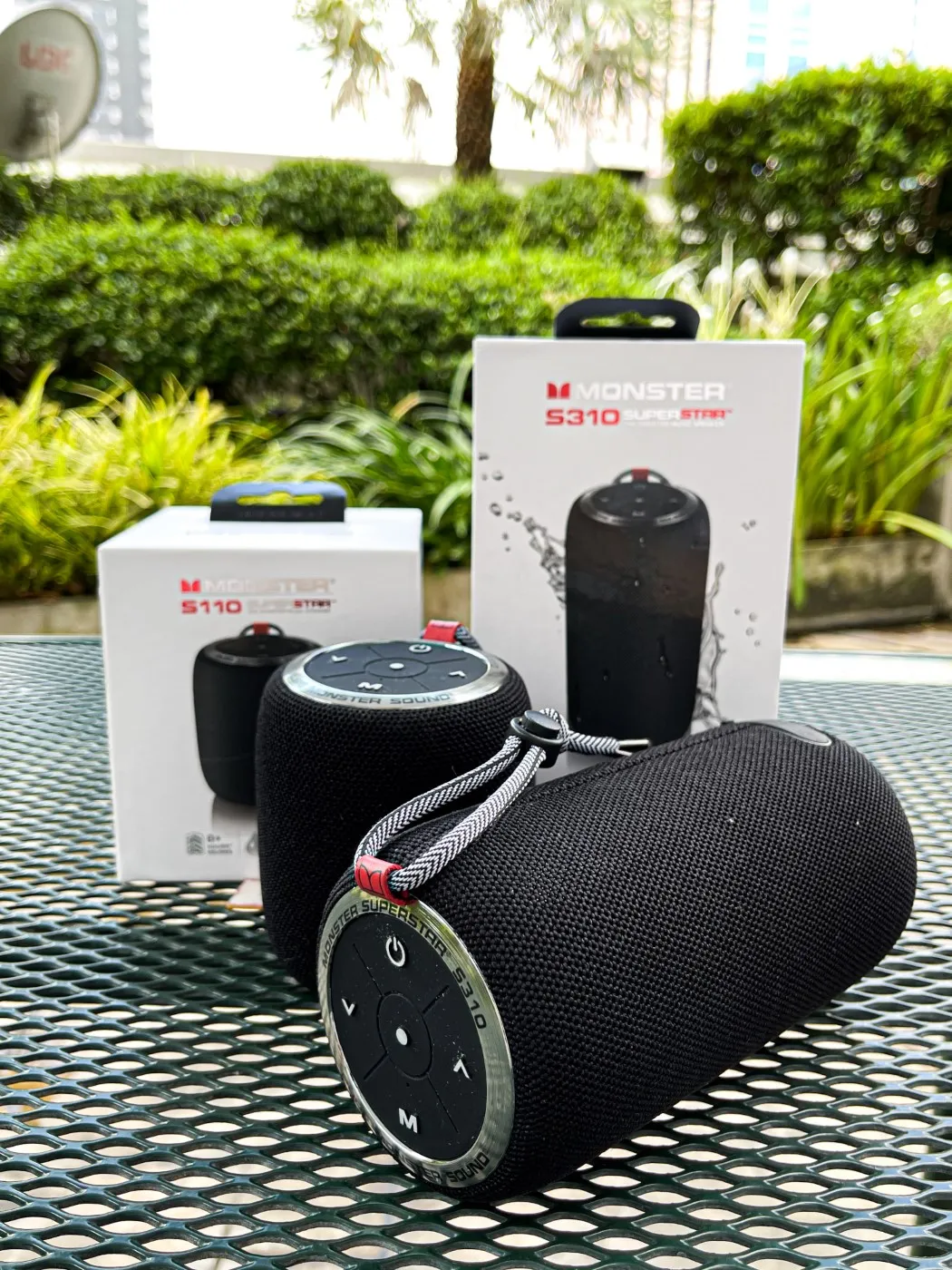 การออกแบบเจ้าตัว Monster Superstar S110 และ Monster Superstar S310 การออกแบบเจ้าตัว Monster Superstar S110 และ Monster Superstar S310