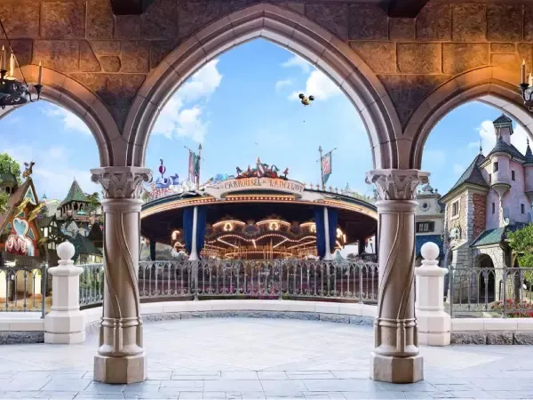 ปราสาทดิสนีย์และเครื่องเล่น Disneyland Paris ปราสาทดิสนีย์และเครื่องเล่น Disneyland Paris