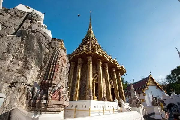 วัดพระพุทธบาท