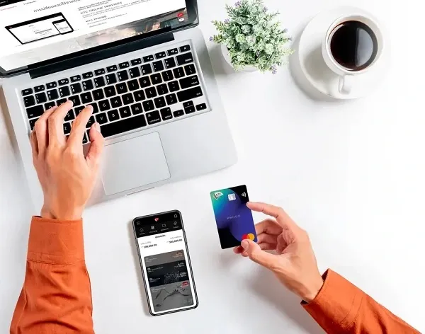 คนใช้งานบัตรเครดิต