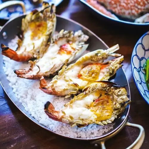 ส่วนลดบุฟเฟ่ต์มื้อกลางวันโรงแรมไฮแอท รีเจนซี่ กรุงเทพฯ สุขุมวิท