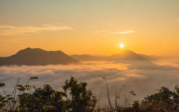 บรรยากาศหมอกที่ภูทอกเชียงคาน บรรยากาศหมอกที่ภูทอกเชียงคาน