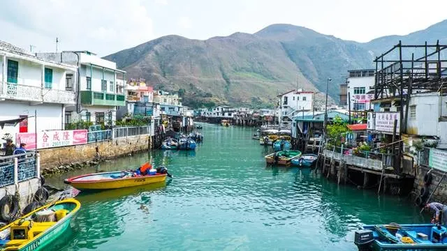 เรือจอดเทียบท่า เรือจอดเทียบท่า