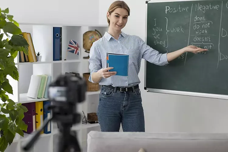 ติวเตอร์ออนไลน์ อาชีพอิสระสร้างรายได้ช่วงโควิด 