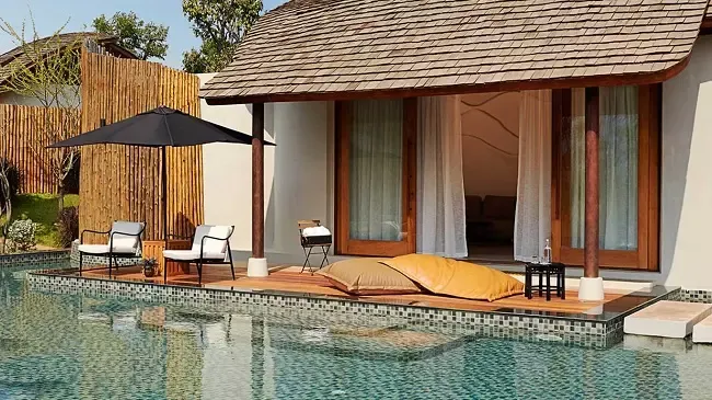 บริบท พูล รีสอร์ท