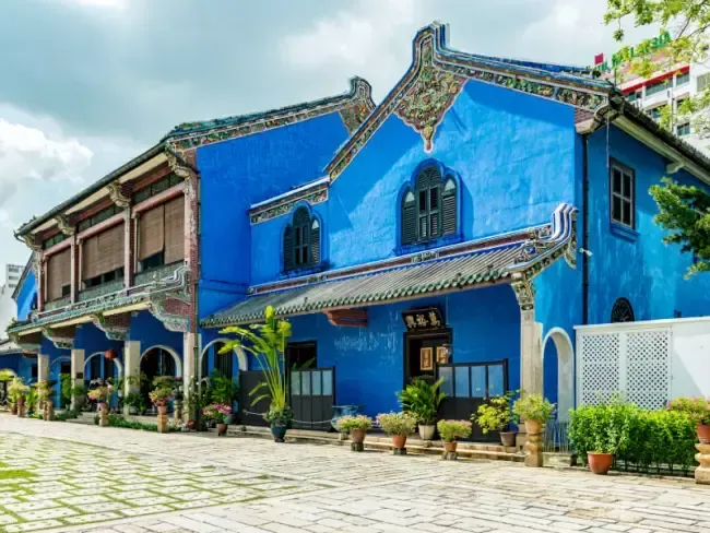 คฤหาสน์สีน้ำเงิน คฤหาสน์สีน้ำเงิน