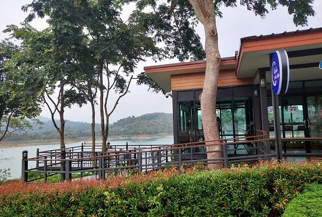 บรรยากาศร้านกาแฟคุณสายชล