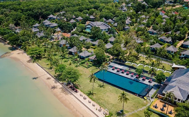 บรรยากาศริมทะเลโรงแรม The Vijitt Resort Phuket