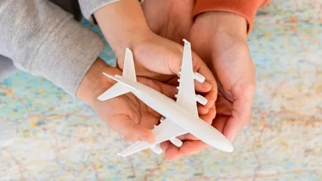 เด็กเล่นเครื่องบินของเล่น