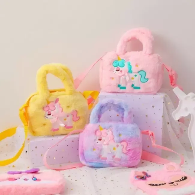 กระเป๋าสะพายไหล่