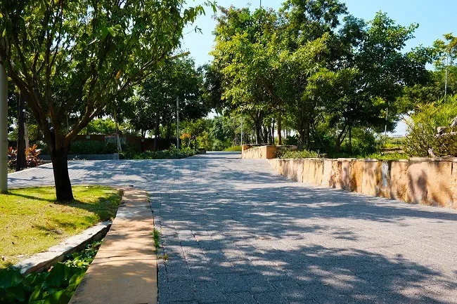 ทางวิ่งในอุทยาน 100 ปี จุฬาลงกรณ์มหาวิทยาลัย ทางวิ่งในอุทยาน 100 ปี จุฬาลงกรณ์มหาวิทยาลัย