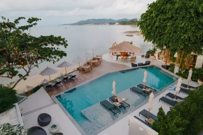 ที่พัก วิรันดา คอลเลกชัน สมุย - ร็อคกี้