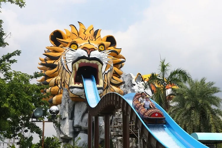 Siam Amazing Park