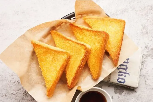 ซิซซ์เล่อร์
        ชีสโทสต์