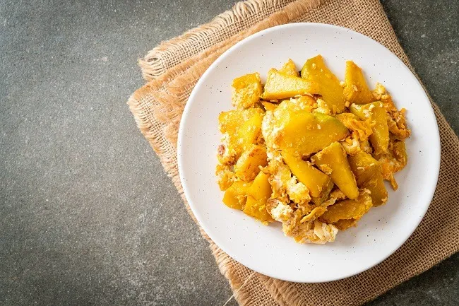 เมนูฟักทองผัดไข่