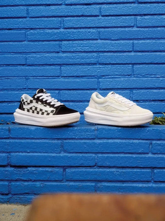 รองเท้า Vans Old Skool Overt ComfyCush รองเท้า Vans Old Skool Overt ComfyCush