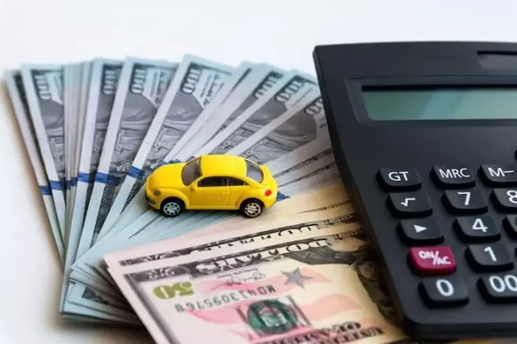 เครื่องคิดเลขและรถของเล่นสีเหลืองบนธนบัตร เครื่องคิดเลขและรถของเล่นสีเหลืองบนธนบัตร