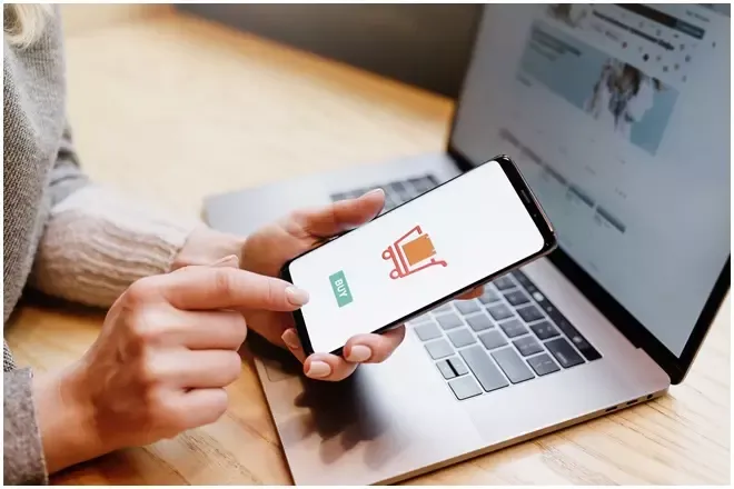 ซื้อสินค้าผ่านสมาร์ทโฟน