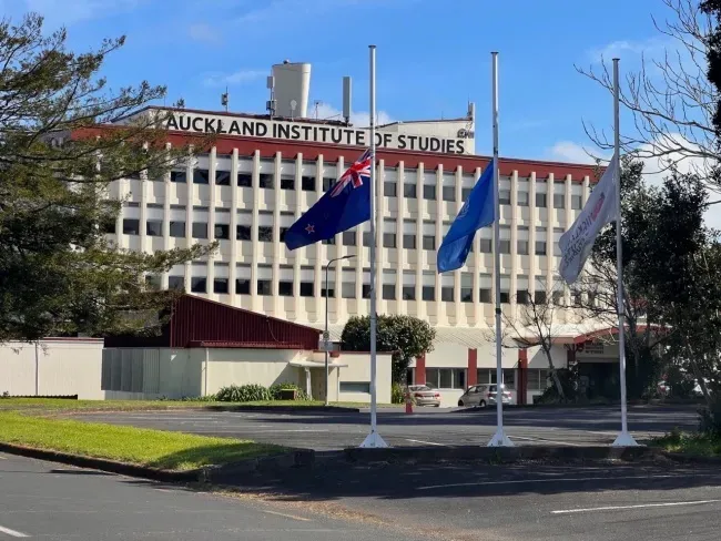 สถาบันการศึกษา Auckland Institute of Studies