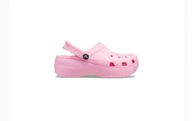 รองเท้า Crocs สีชมพู