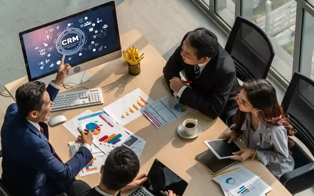 นักธุรกิจกำลังประชุม