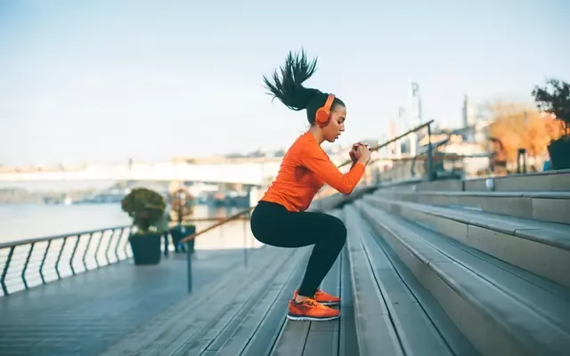 ผู้หญิงออกกำลังกาย