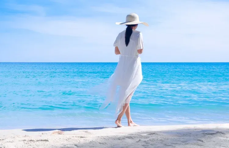 แต่งตัวไปเที่ยวทะเล