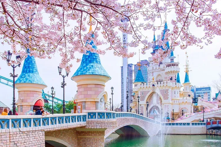 Lotte World