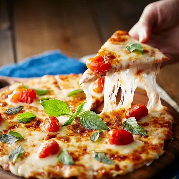 เมนูพิซซ่ามาการิต้า ที่ On the Table