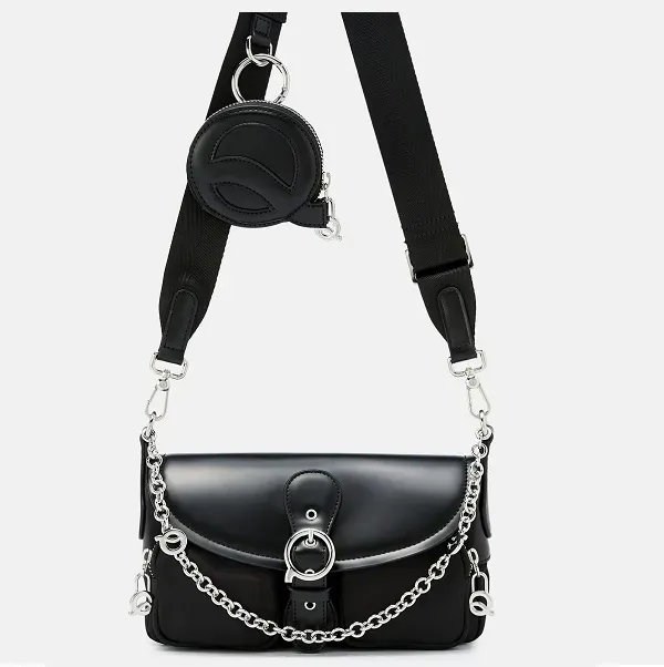 QUINN Meteora Q Buckle กระเป๋าสะพายข้าง QUINN Meteora Q Buckle กระเป๋าสะพายข้าง