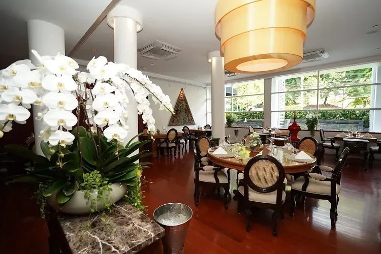 ร้าน R.HAAN ร้าน R.HAAN