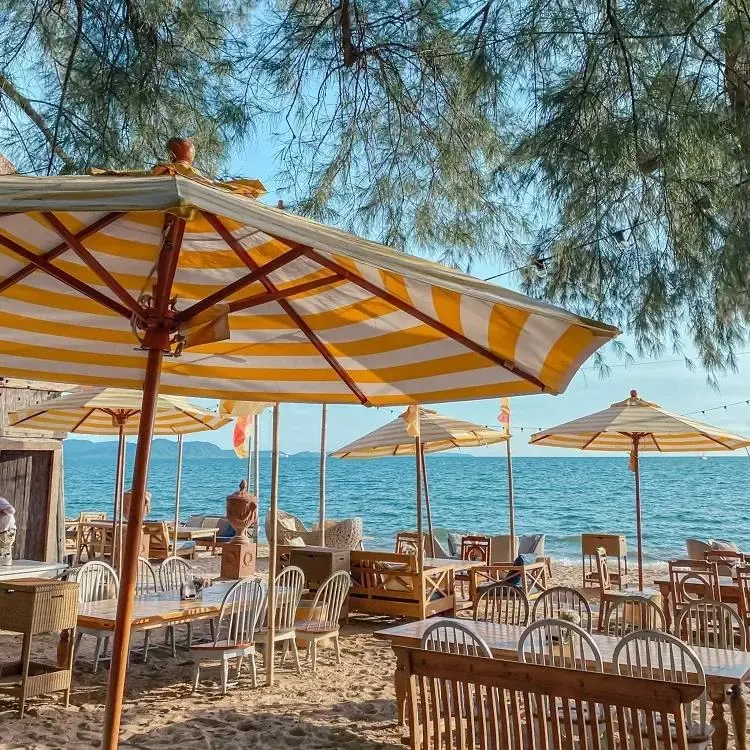 ร้าน The Glass House Pattaya