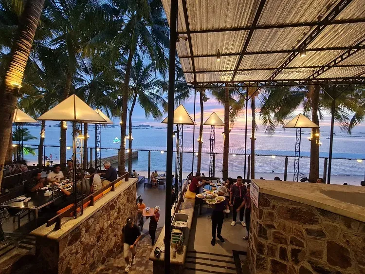 ร้านมุมอร่อย