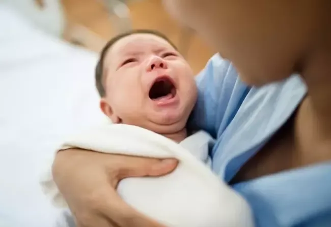 เด็กแรกเกิด 