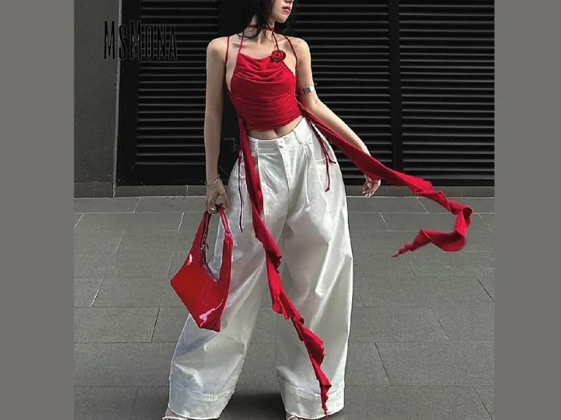 ชุดไปเที่ยว เสื้อกล้าม แขนกุด เปิดไหล่