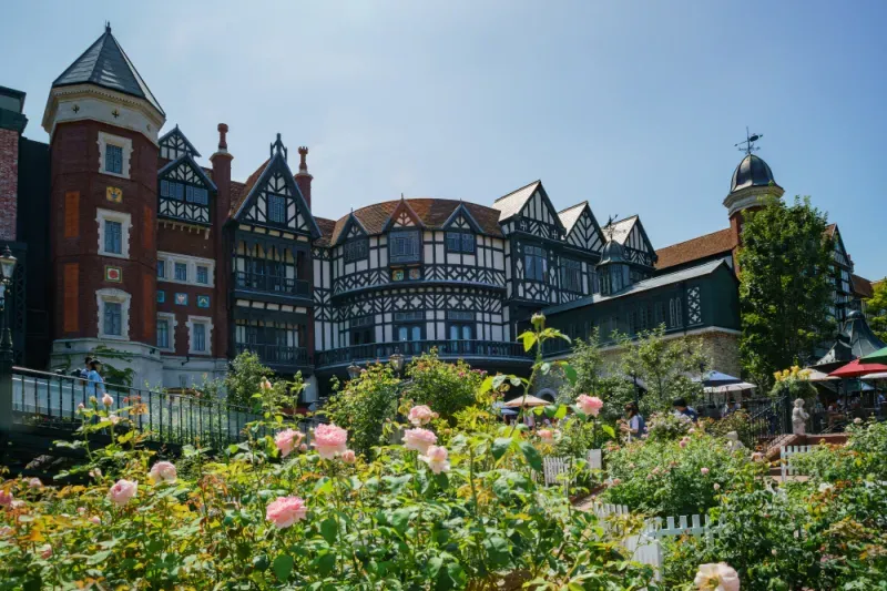 โรงงานช็อคโกแลตชิโรอิ โคอิบิโตะ (SHIROI KOIBITO PARK) โรงงานช็อคโกแลตชิโรอิ โคอิบิโตะ (SHIROI KOIBITO PARK)