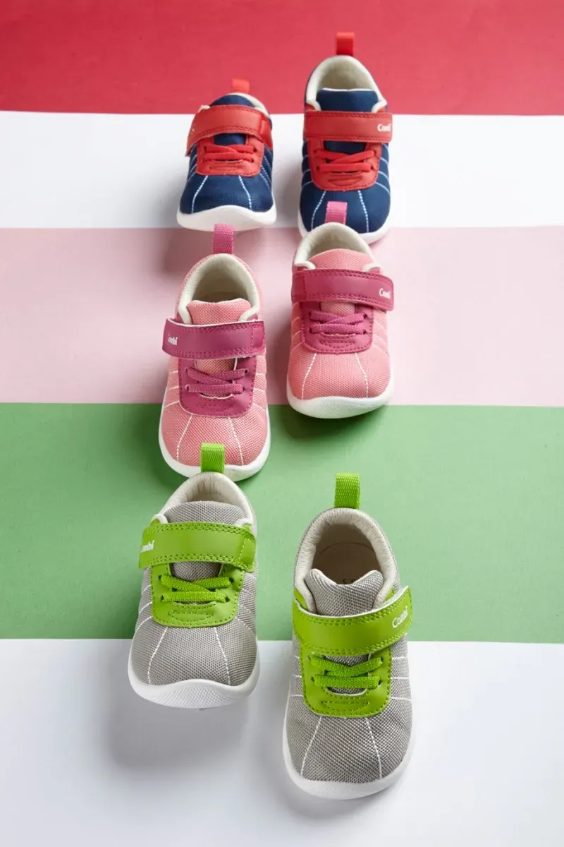 รองเท้าหัดเดิน combi รองเท้าหัดเดิน combi