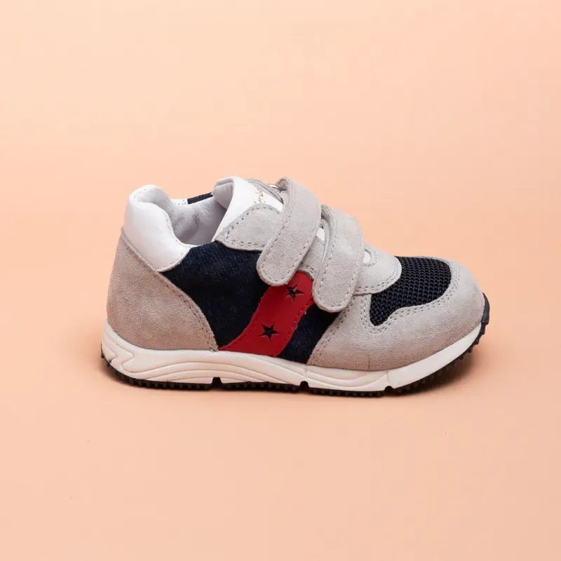 รองเท้าหัดเดินที่หมอแนะนำ รองเท้าหัดเดินที่หมอแนะนำ