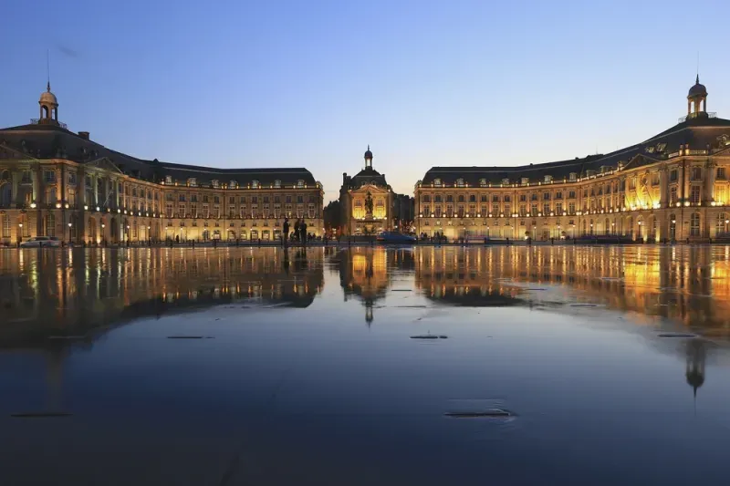 จตุรัสปลาสเดอลาบูส