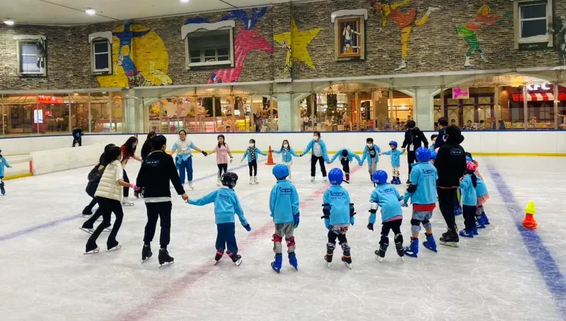 Ice Skate ในกรุงเทพ Ice Skate ในกรุงเทพ