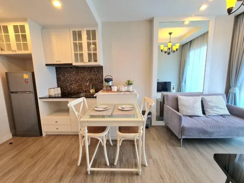 เดอะ บลู เอ็กซ์ บางแสน (The Blu X Bangsaen)